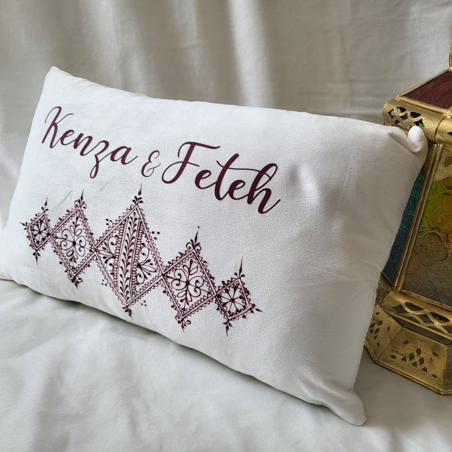 Coussin "Fessi" personnalisé format long