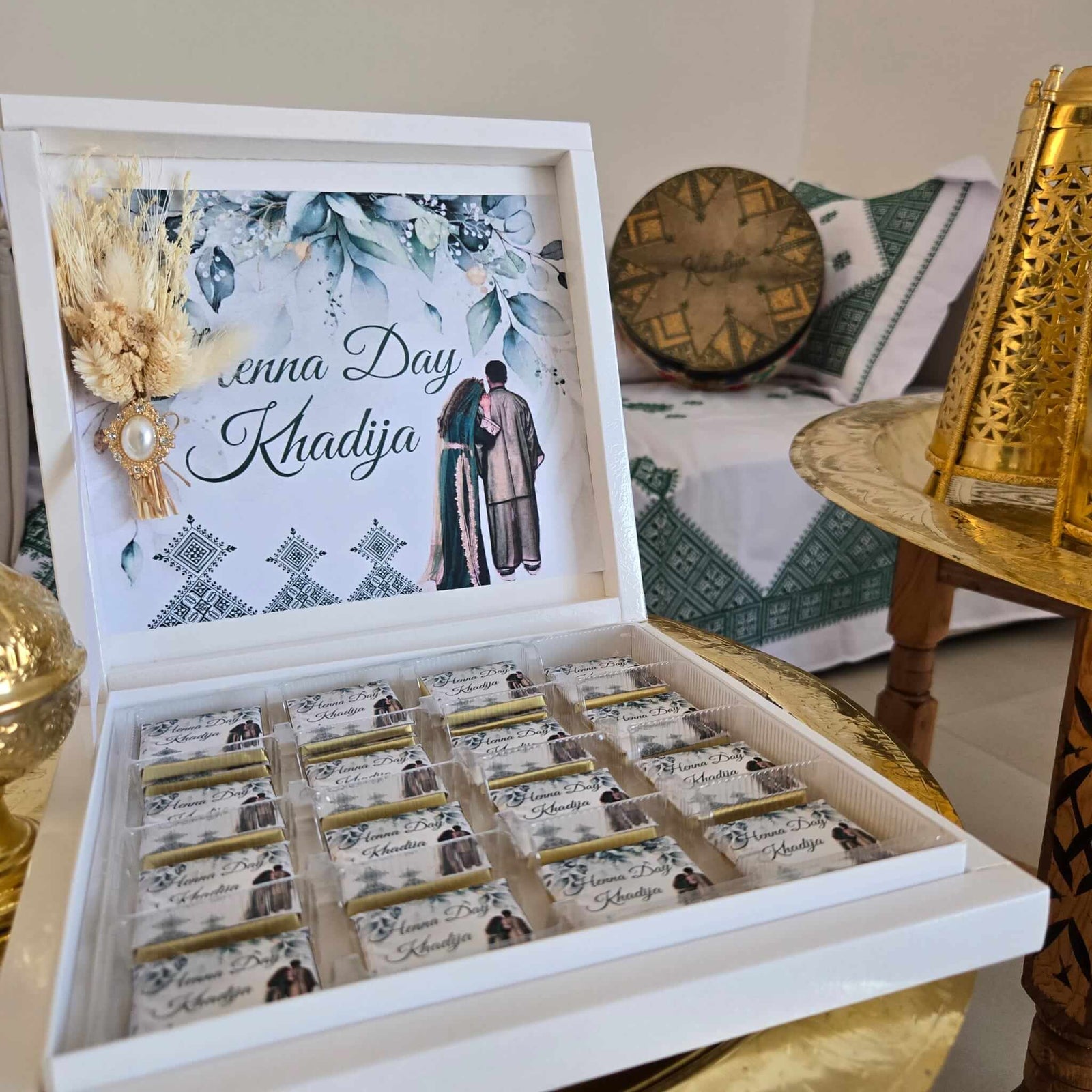 Boîte de Chocolats Personnalisée Henné vert fleurie
