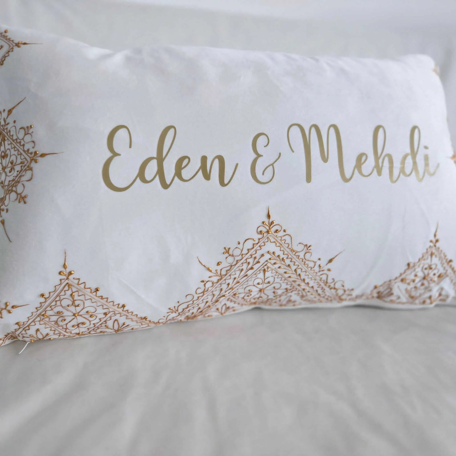 Coussin "Fessi" personnalisé format long