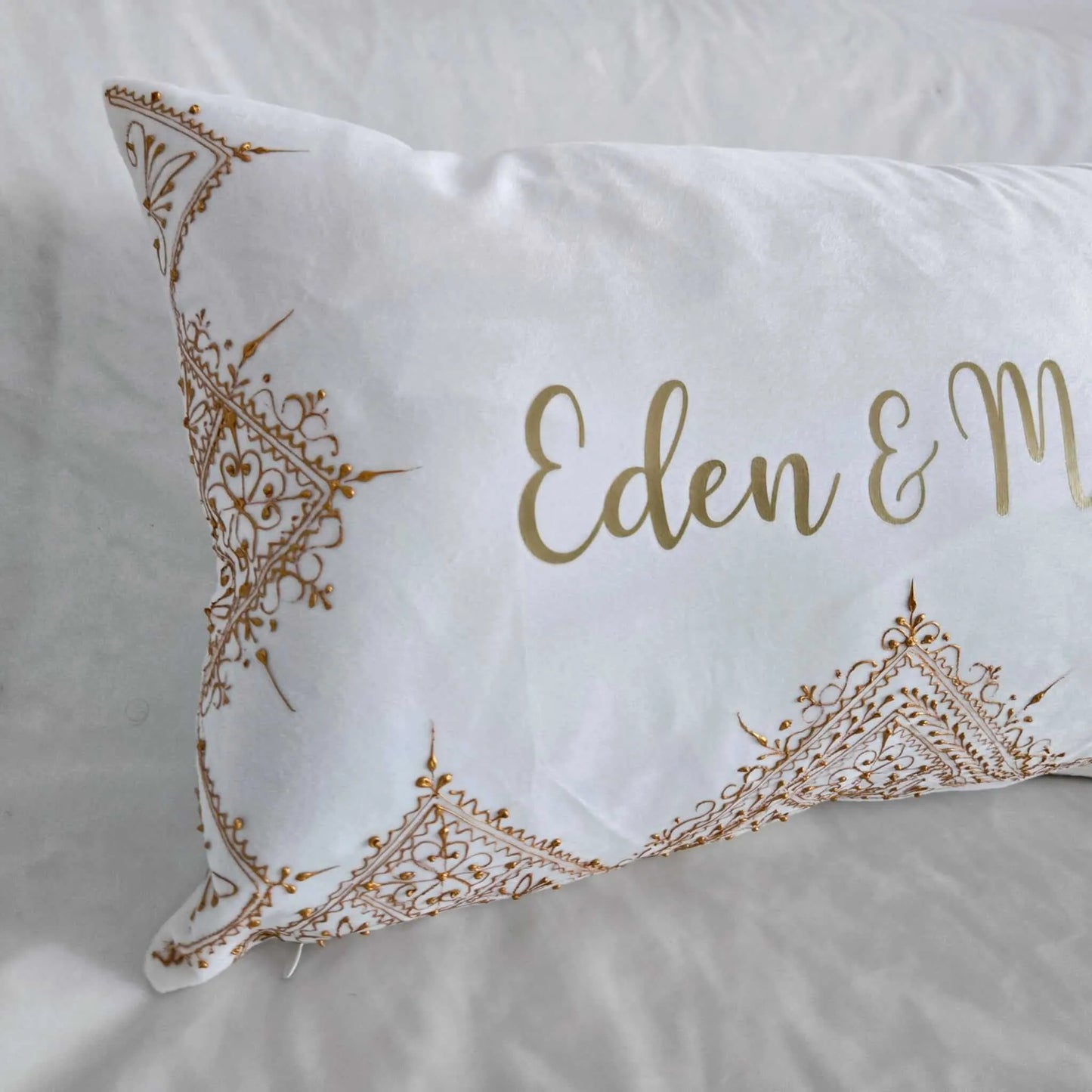 Coussin "Fessi" personnalisé format long
