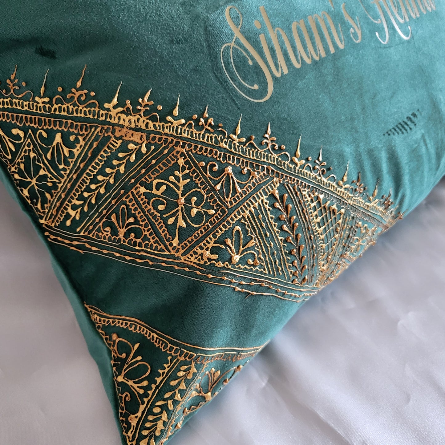 Coussin "Fessi" personnalisé format long