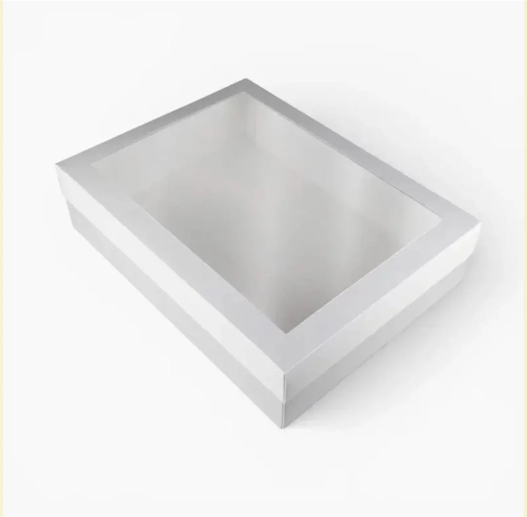 Boîte cadeau blanche avec fenêtre