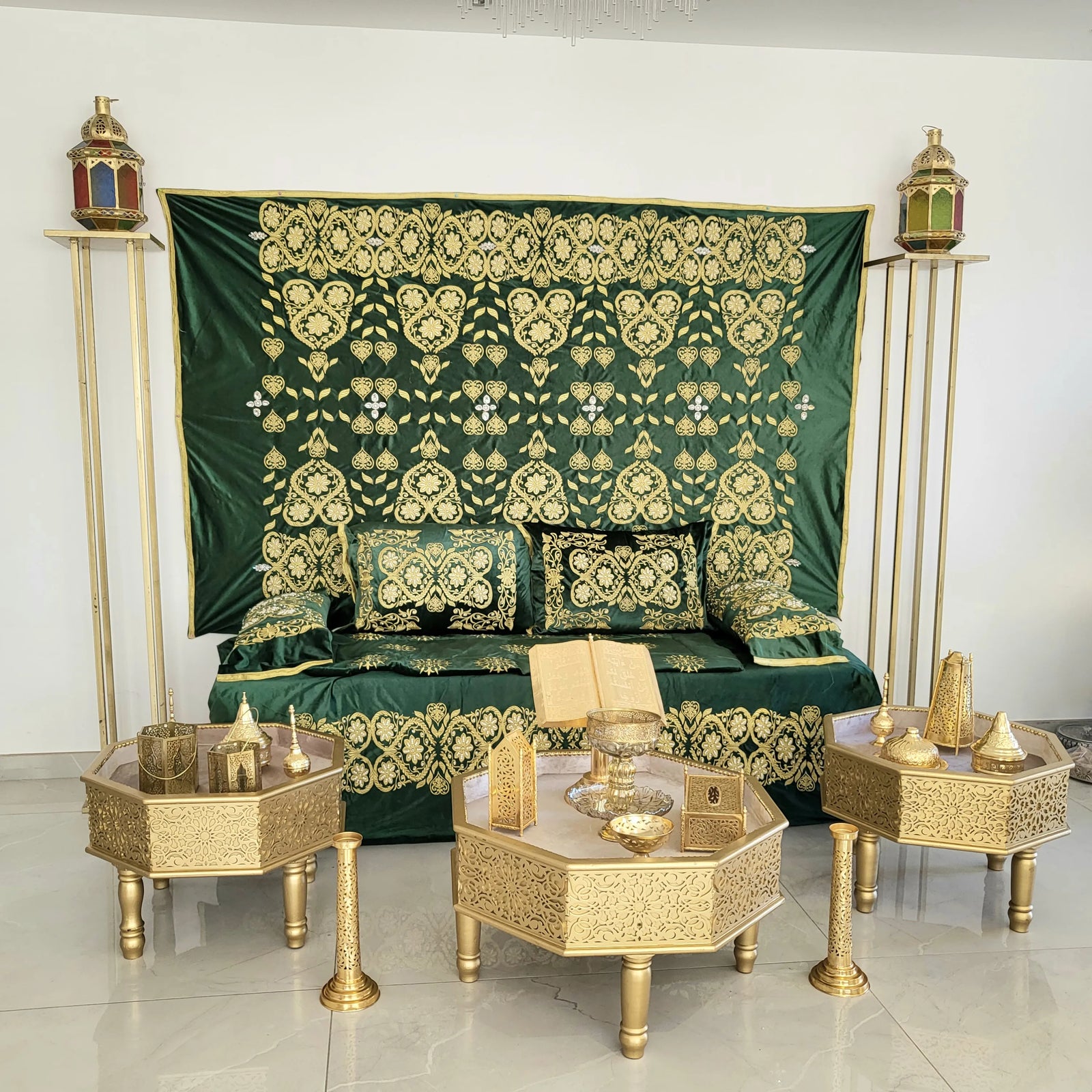 Décors Vert traditionnelle 2024 ( VENDU)