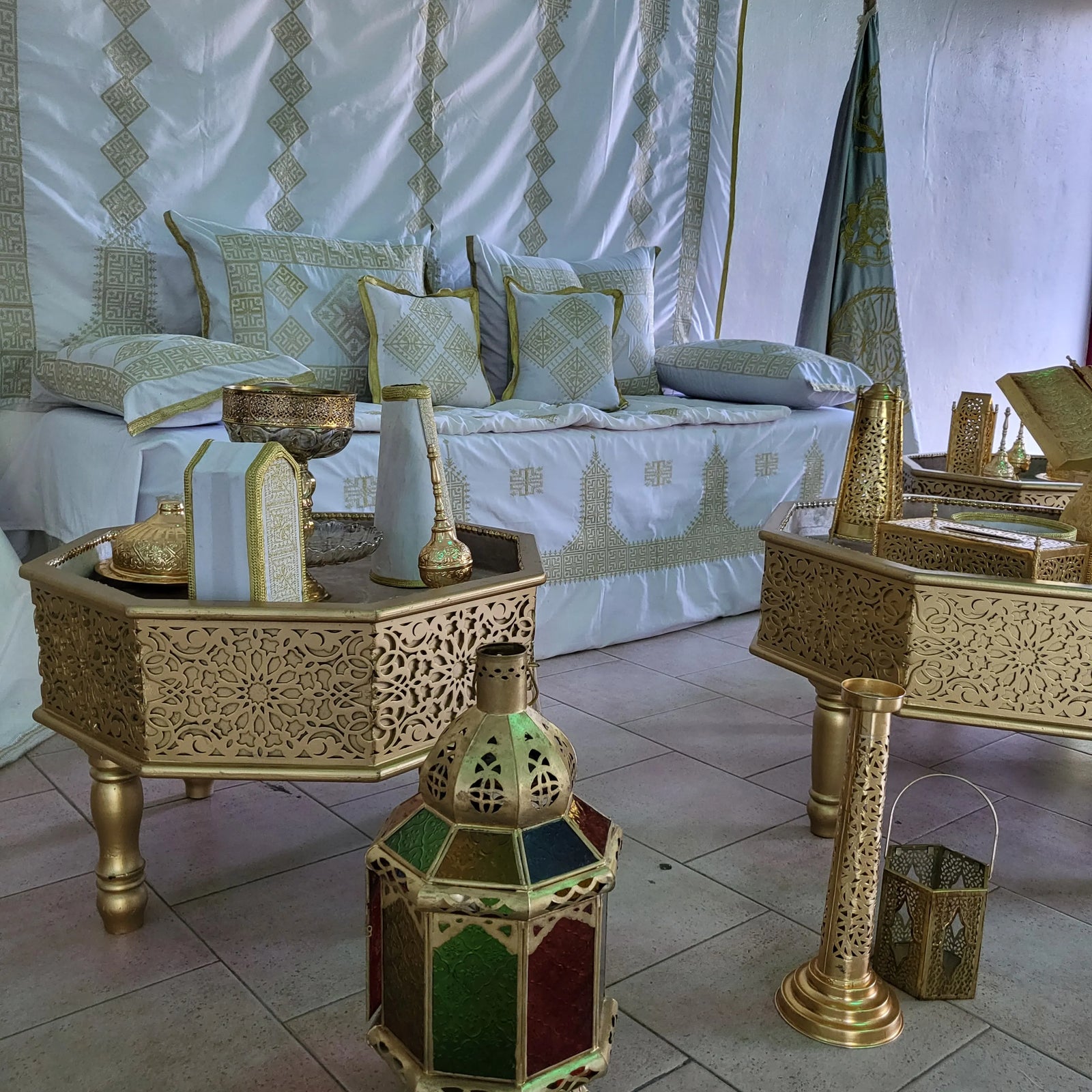 Décors blanche traditionnelle 2024 VENDU