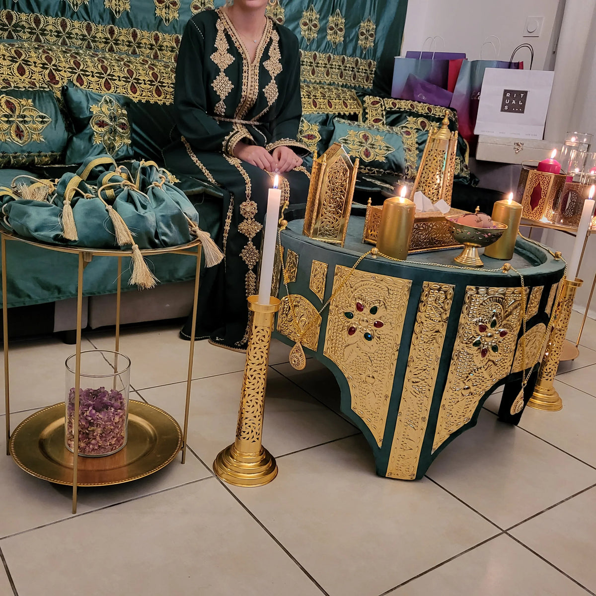 Décor Vert et Doré  traditionnelle 2023 VENDU